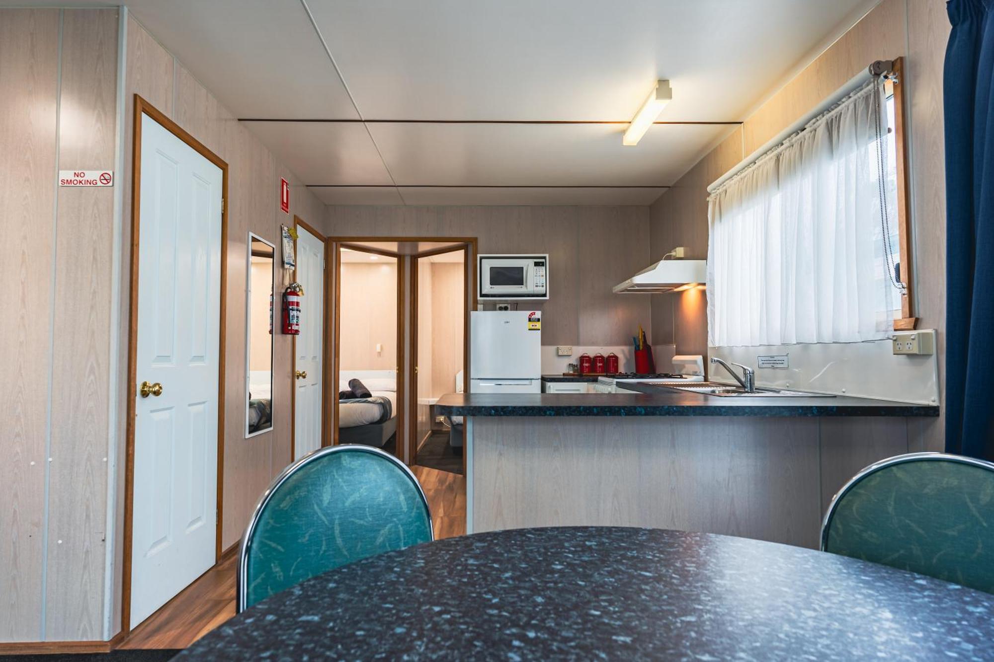 Big4 Tassie Getaway Park Ulverstone Exterior photo