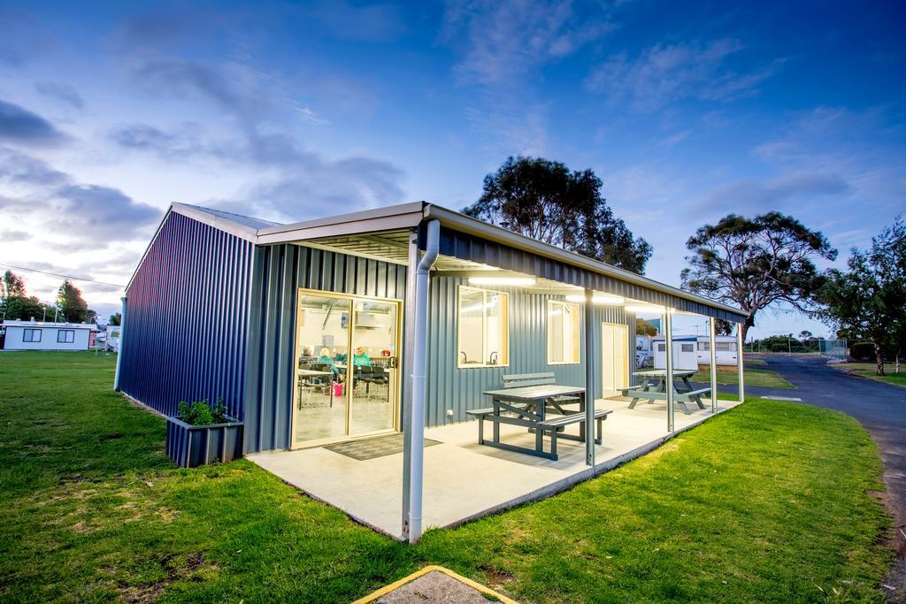 Big4 Tassie Getaway Park Ulverstone Exterior photo