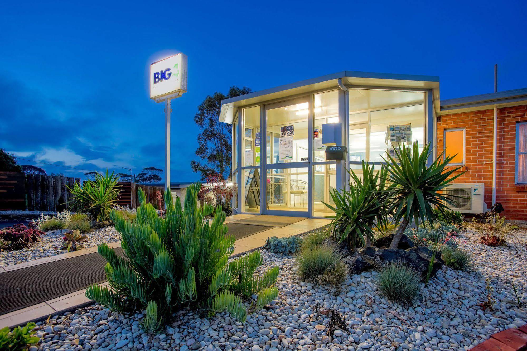 Big4 Tassie Getaway Park Ulverstone Exterior photo